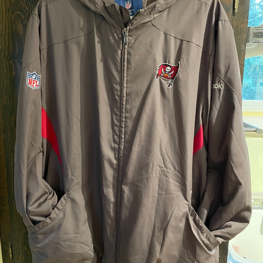 Reebok Men's Gray Windbreaker with Red Details (Used)